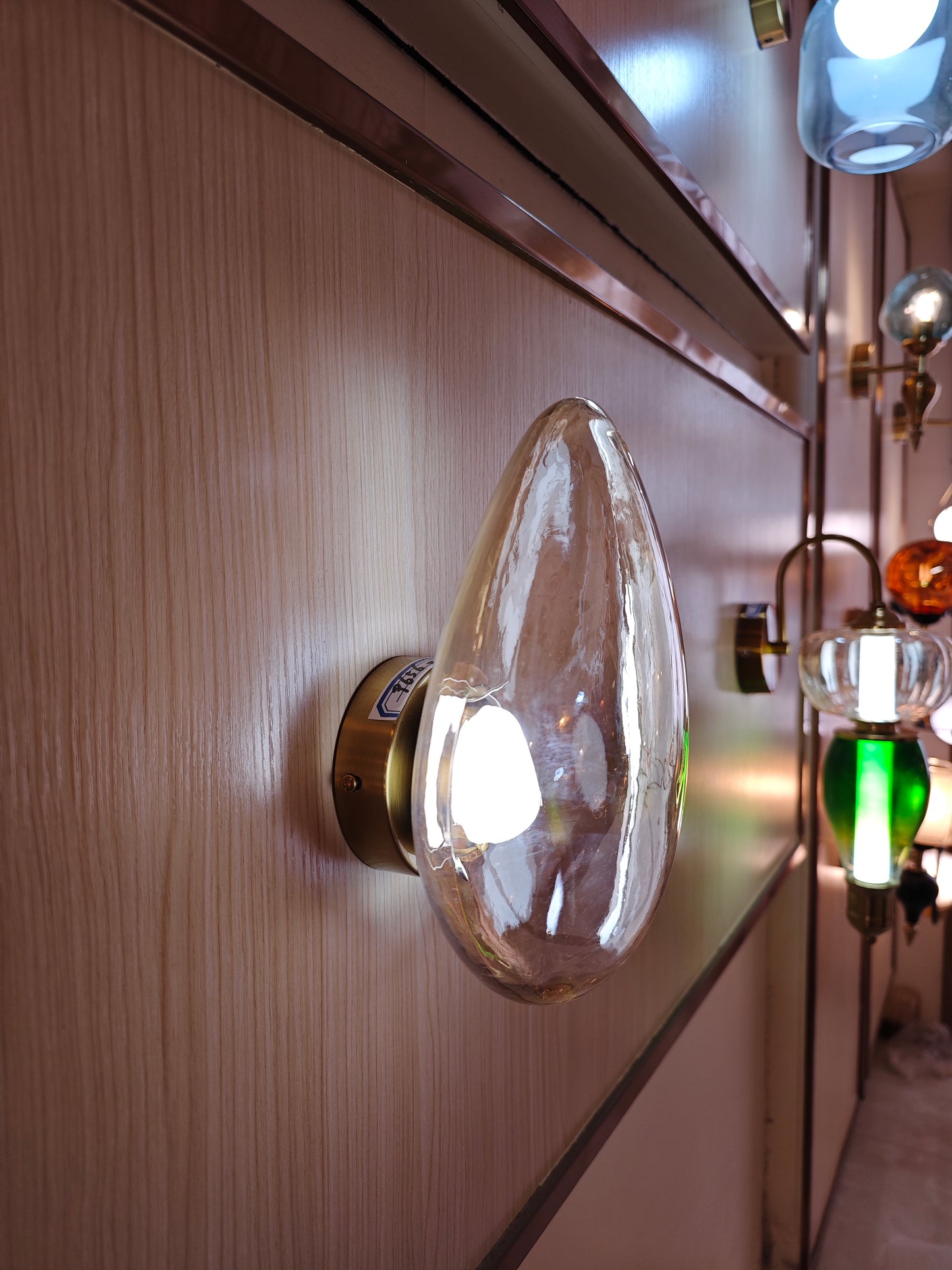 Master Wall Lamp