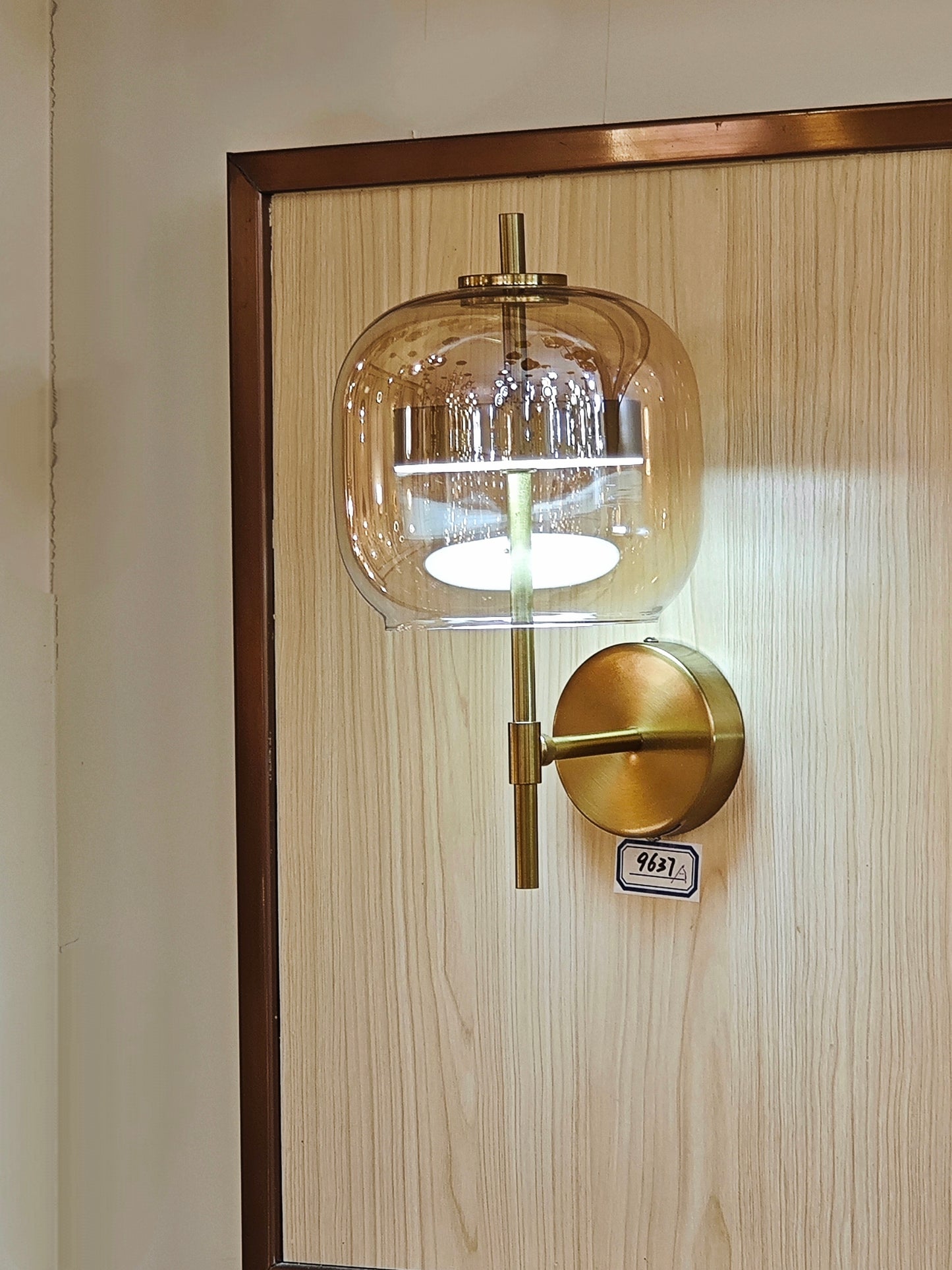 Matrix Wall Lamp