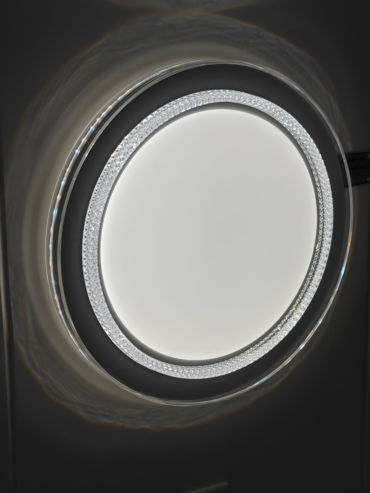 Agile Ceiling Light