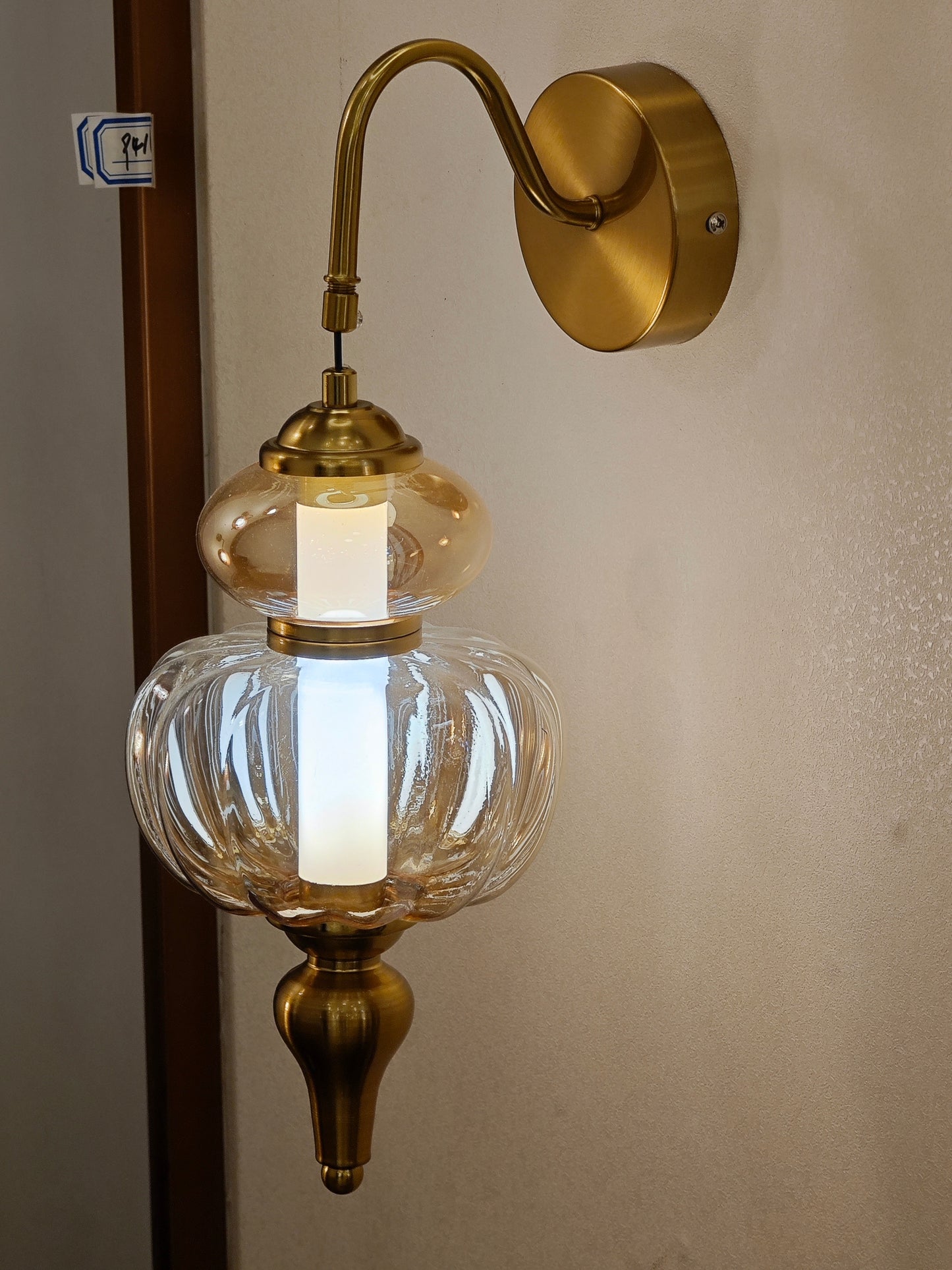 Asset Wall lamp