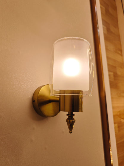 Ample Wall Lamp