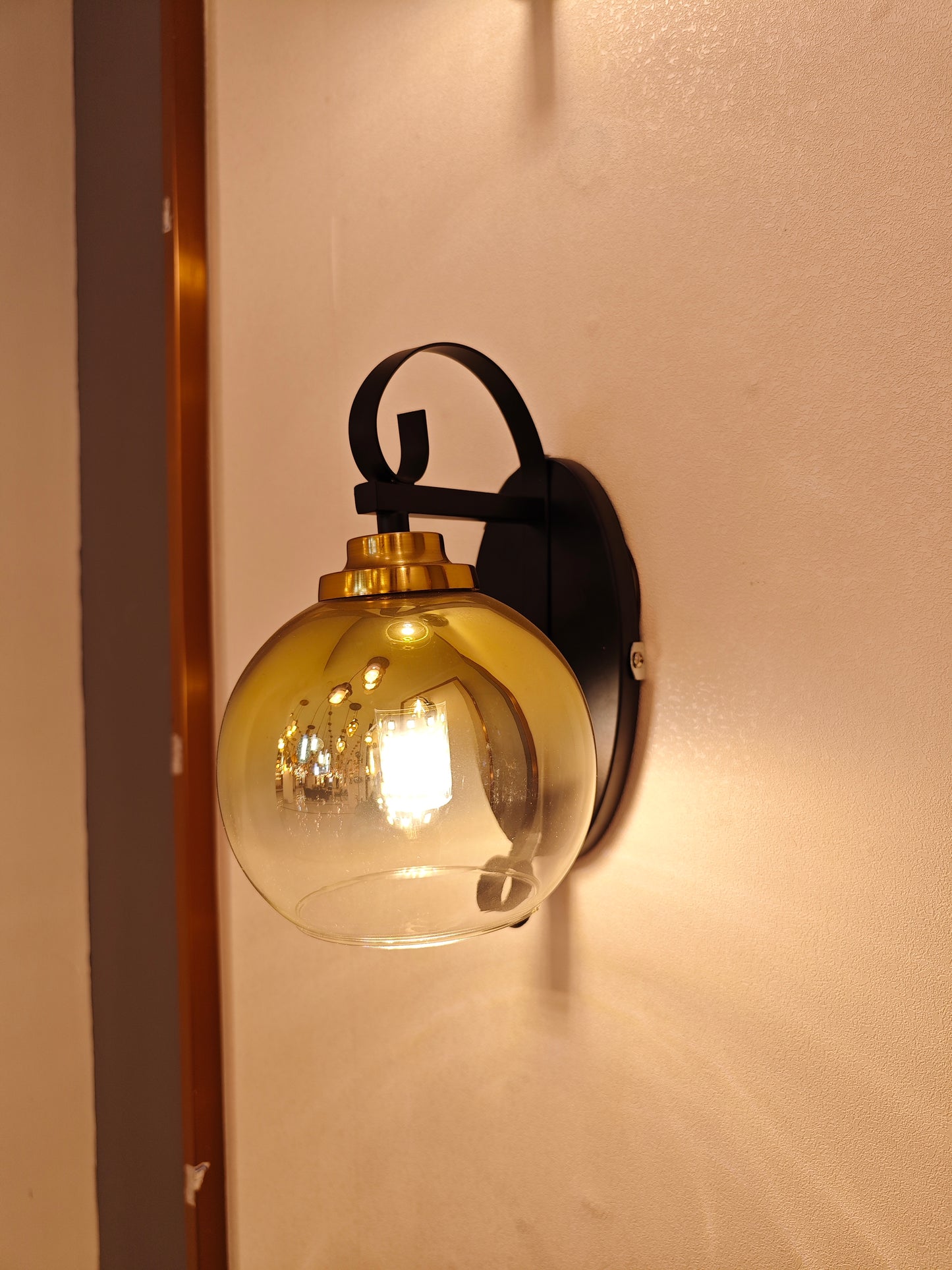 Link Wall Lamp