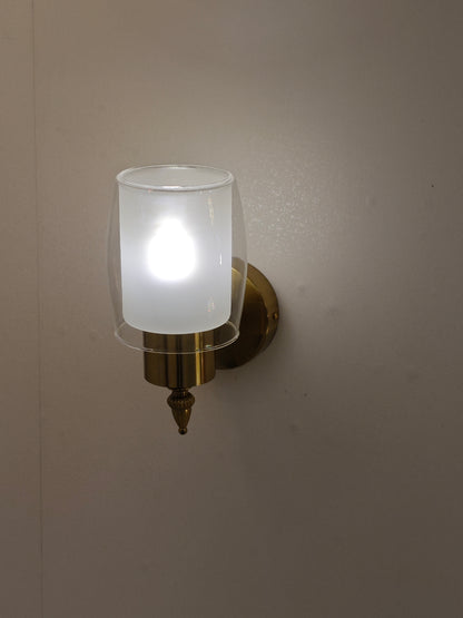 Ample Wall Lamp