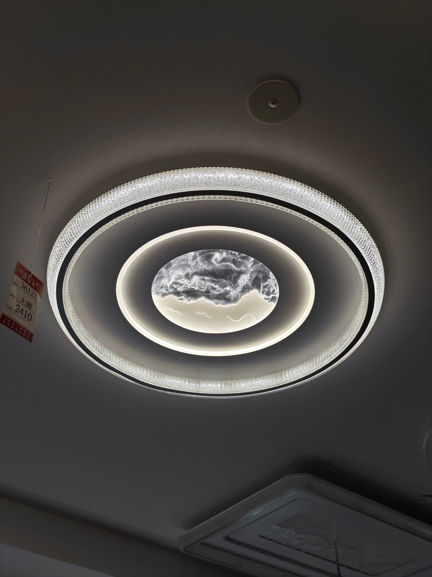 Deliver Ceiling Light