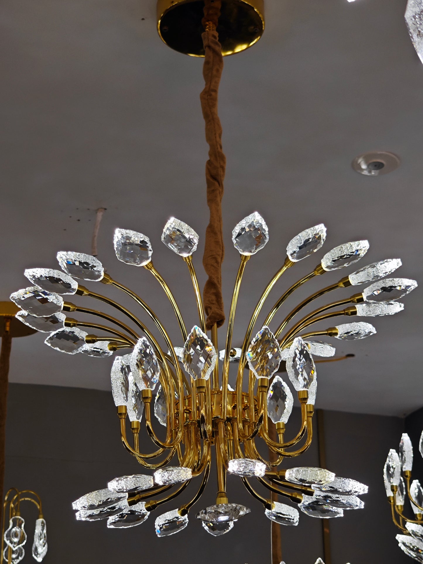 Expanse Chandelier