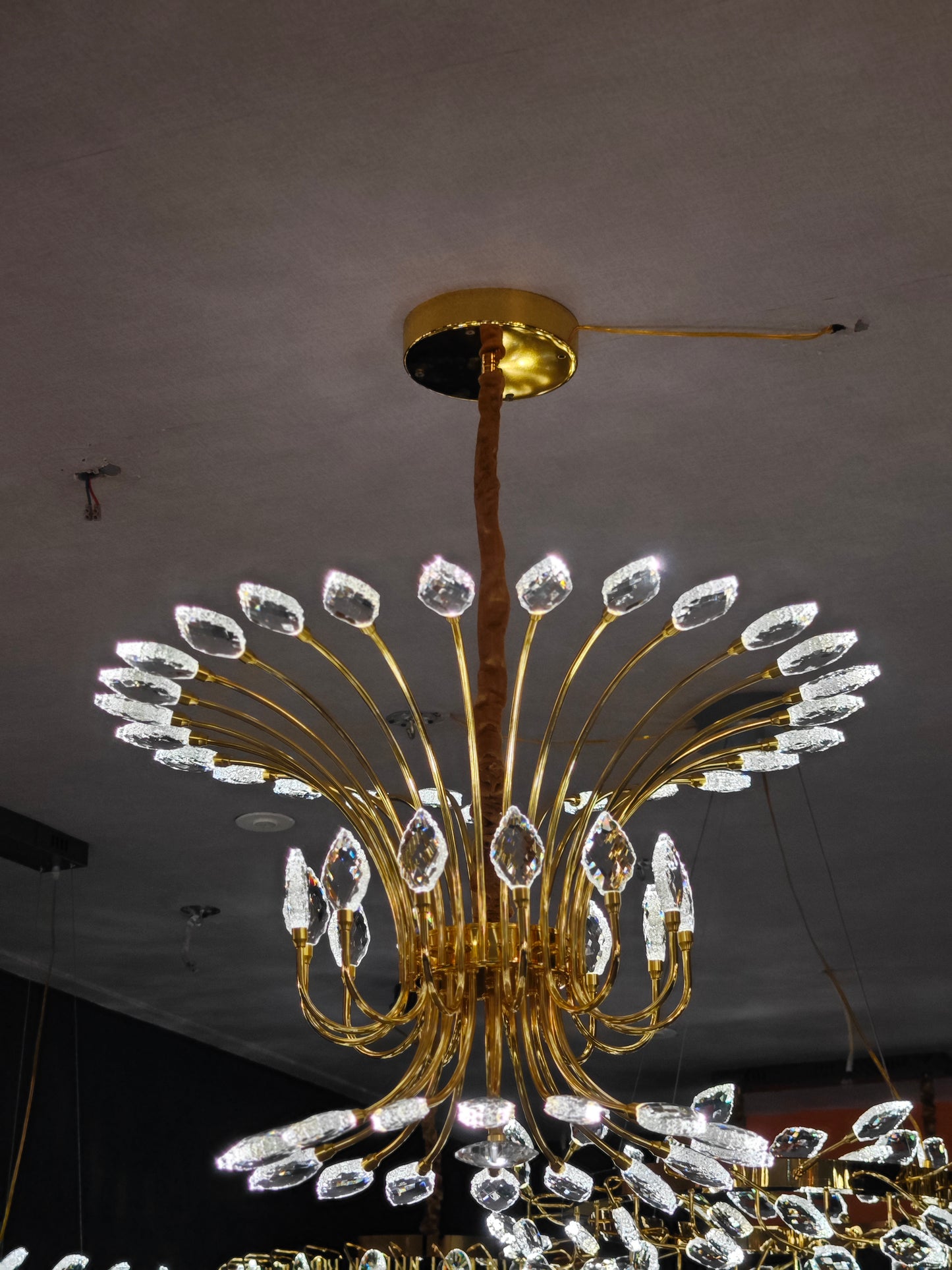 Expanse Chandelier