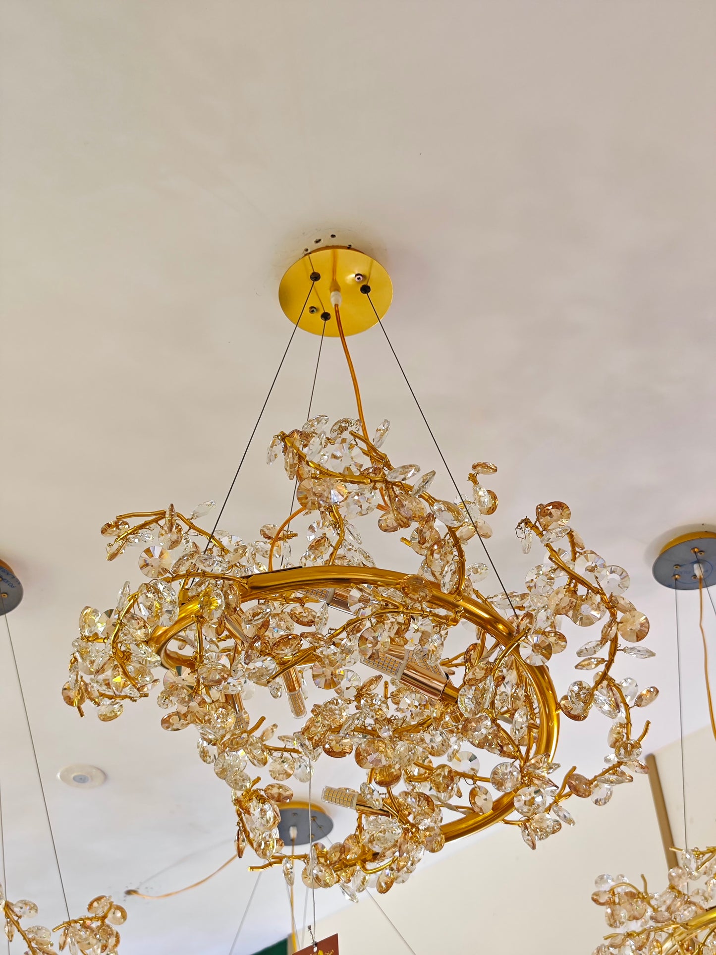 Extent Chandelier