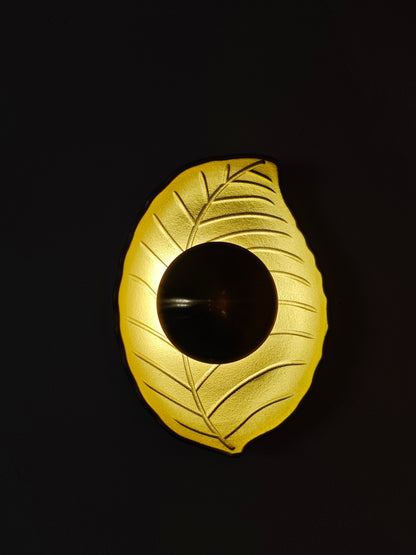 Gaze Wall Lamp