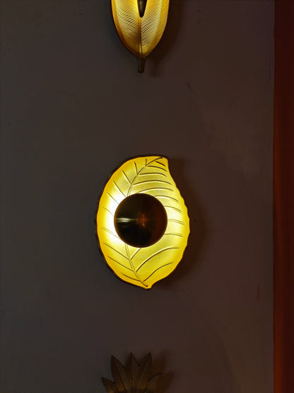 Gaze Wall Lamp