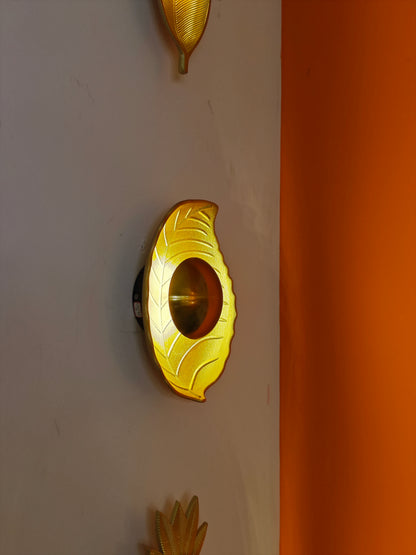 Gaze Wall Lamp