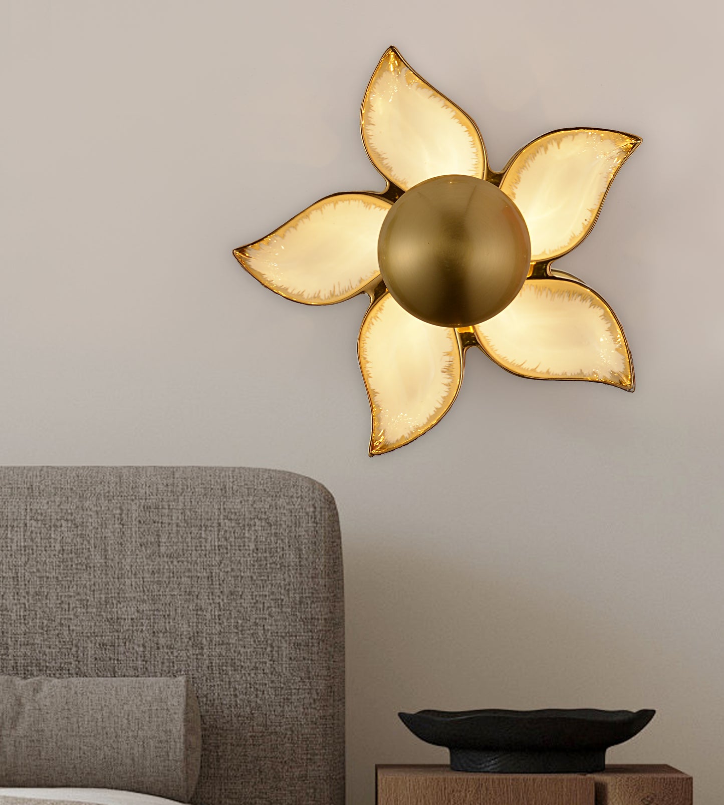 Gem Wall Lamp